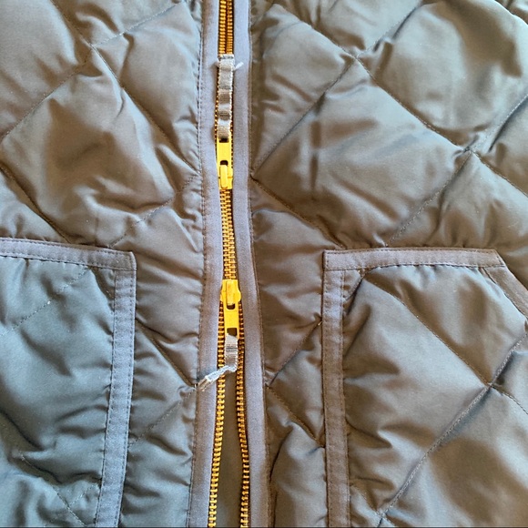 J CREW Navy Puffer Vest - Picture 8 of 8